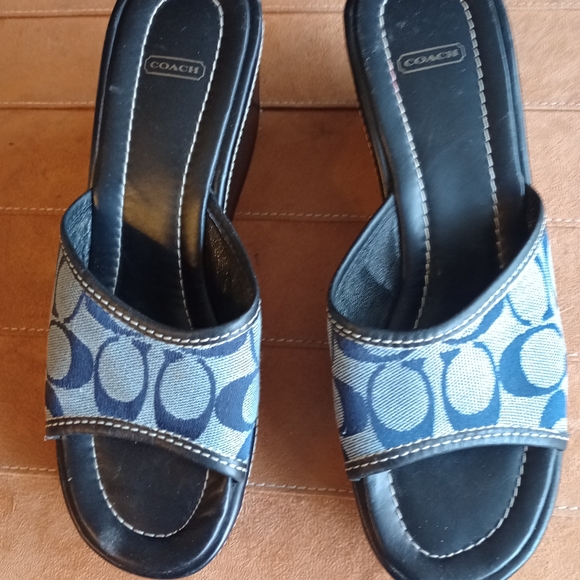 Coach Women's Clog Signature Sandal Size 8B (24) - Picture 8 of 9